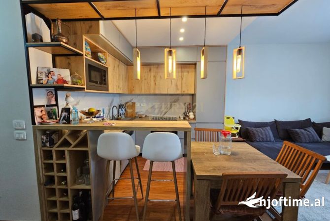 Shtepi ne shitje 2+1 ne Tirane - 200,000 Euro
