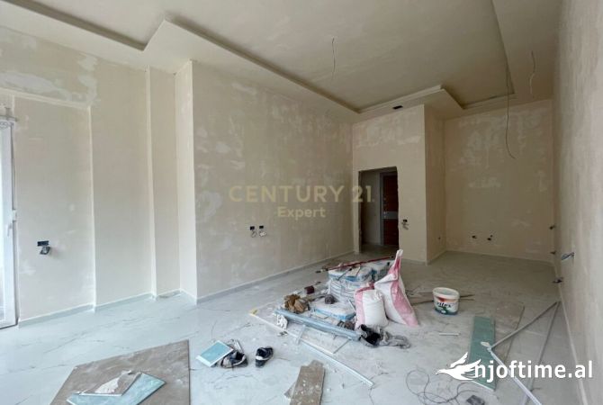 Shtepi ne shitje 1+1 ne Tirane - 220,000 Euro