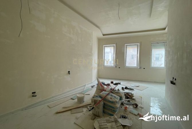 Shtepi ne shitje 1+1 ne Tirane - 220,000 Euro