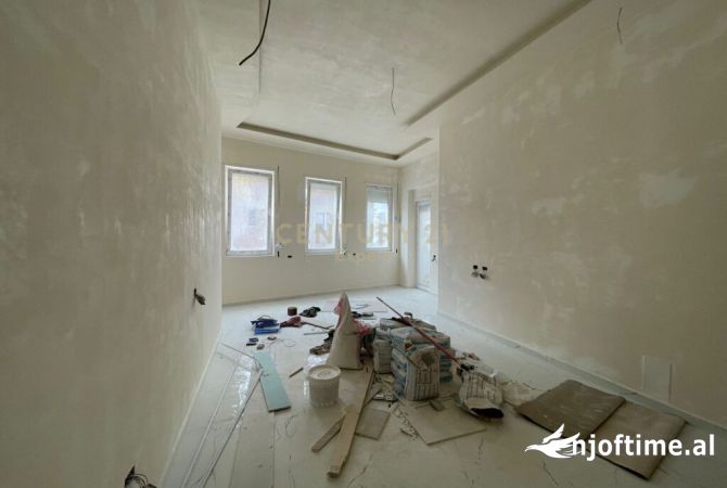 Shtepi ne shitje 1+1 ne Tirane - 220,000 Euro