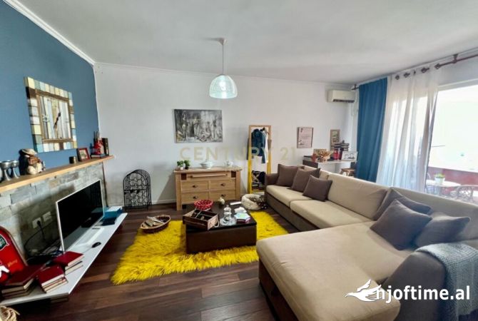 Shtepi ne shitje 2+1 ne Tirane - 180,000 Euro