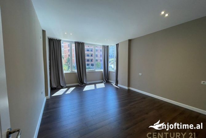 Shtepi ne shitje 2+1 ne Tirane - 210,000 Euro