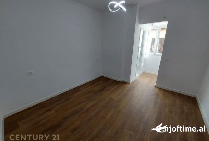 Shtepi ne shitje 2+1 ne Tirane - 185,000 Euro
