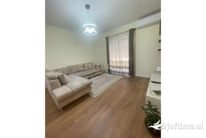 Shtepi ne shitje 1+1 ne Tirane - 120,000 Euro