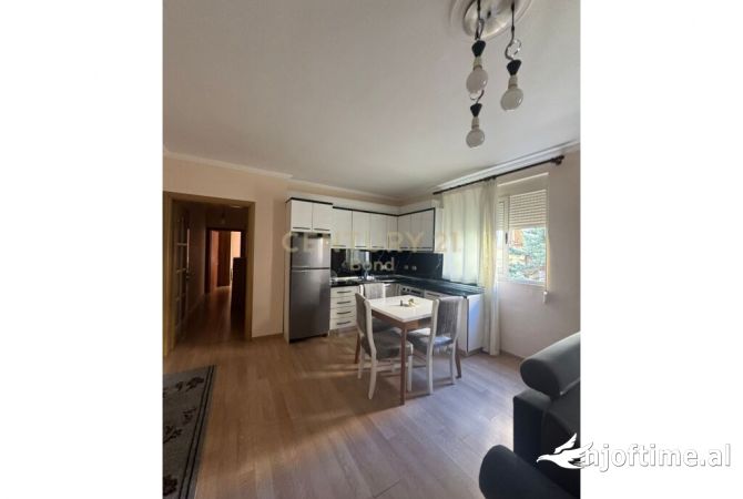 Shtepi ne shitje 2+1 ne Tirane - 175,000 Euro