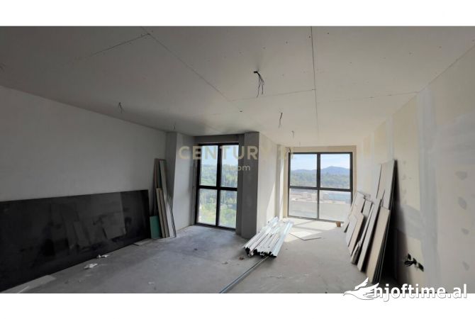 Shtepi ne shitje Apartament ne Tirane, 2+1, Mobilimi Bosh, pa mobiluar, Pagesa 700,000  Euro.