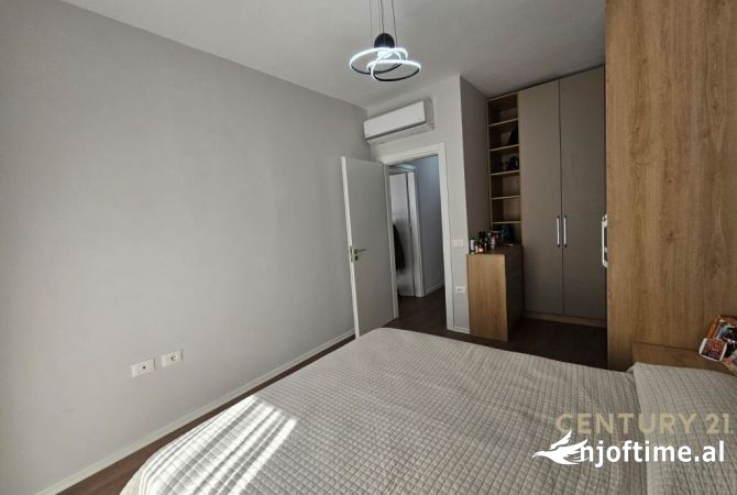 Shtepi ne shitje Apartament ne Tirane, 1+1, Mobilimi E mobiluar, Pagesa 115,000  Euro.