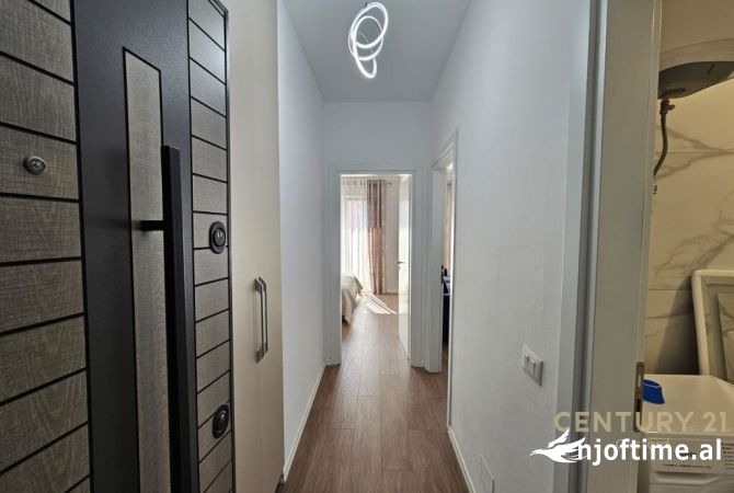 Shtepi ne shitje Apartament ne Tirane, 1+1, Mobilimi E mobiluar, Pagesa 115,000  Euro.