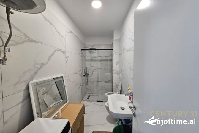 Shtepi ne shitje Apartament ne Tirane, 1+1, Mobilimi E mobiluar, Pagesa 115,000  Euro.