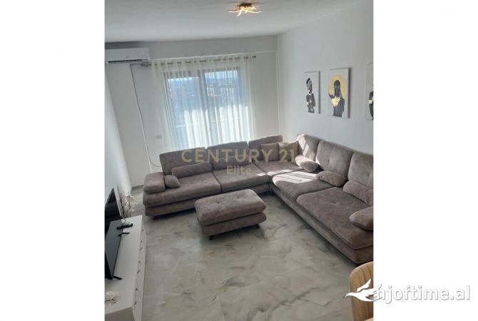Shtepi ne shitje Apartament ne Tirane, 2+1, Mobilimi E mobiluar, Pagesa 210,000  Euro.