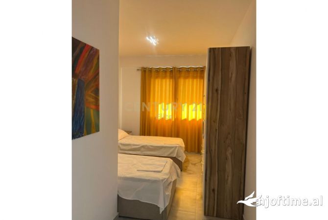 Shtepi ne shitje Apartament ne Tirane, 2+1, Mobilimi E mobiluar, Pagesa 210,000  Euro.