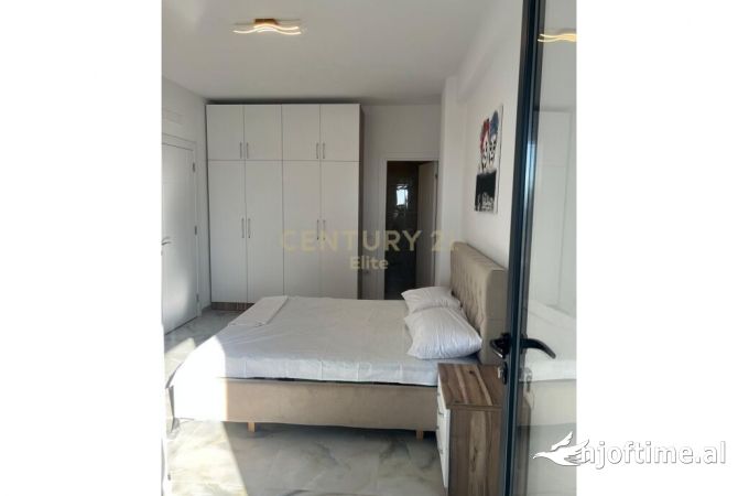 Shtepi ne shitje Apartament ne Tirane, 2+1, Mobilimi E mobiluar, Pagesa 210,000  Euro.