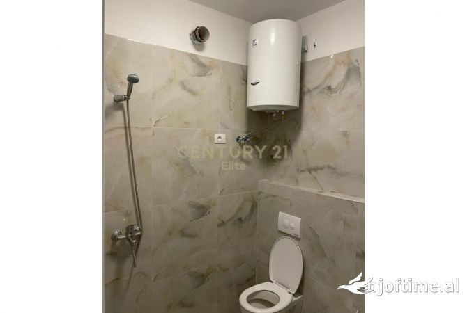 Shtepi ne shitje Apartament ne Tirane, 2+1, Mobilimi E mobiluar, Pagesa 210,000  Euro.