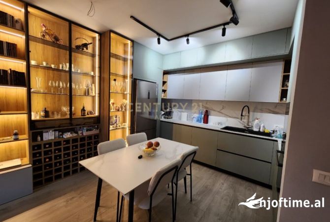 Shtepi ne shitje 2+1 ne Tirane - 210,000 Euro
