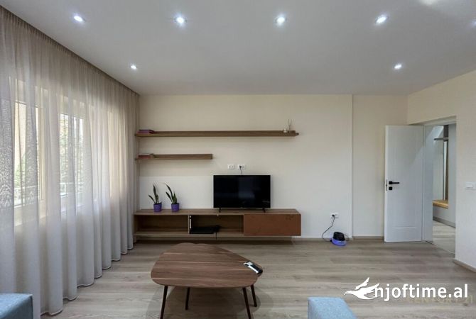Shtepi me qera 1+1 ne Tirane - 800 Euro