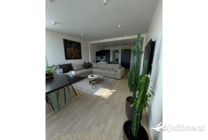 Shtepi ne shitje 2+1 ne Tirane - 420,000 Euro