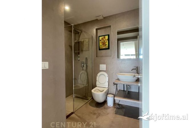 Shtepi ne shitje Apartament ne Tirane, 2+1, Mobilimi E mobiluar, Pagesa 420,000  Euro.