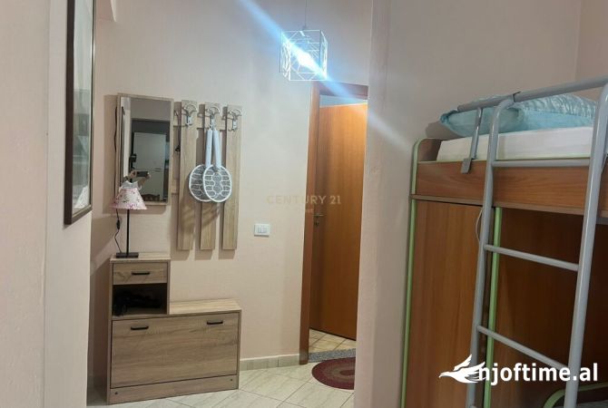 Shtepi ne shitje Apartament ne Vlore, 1+1, Mobilimi E mobiluar, Pagesa 85,000  Euro.