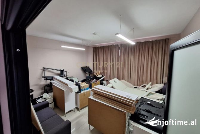 Njesi Biznesi me qera prane rrethit Kinostudio!