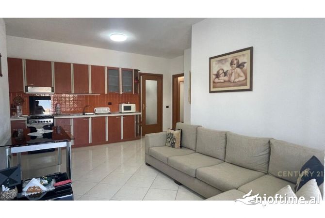 Shtepi me qera 2+1 ne Tirane - 600 Euro