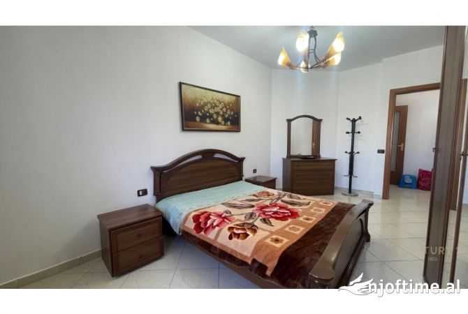 Shtepi me qera 2+1 ne Tirane - 600 Euro
