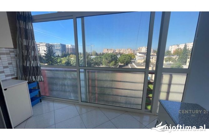 Shtepi me qera Apartament ne Tirane, 2+1, Mobilimi E mobiluar, Pagesa 600  Euro.