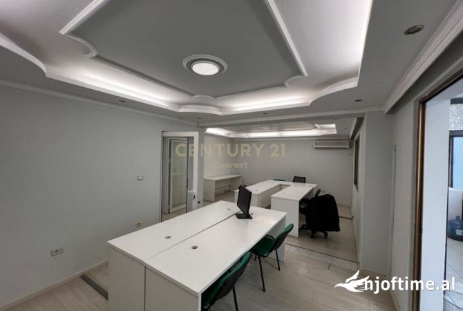 Ambient biznesi me qera 1+1 ne Tirane - 790 Euro