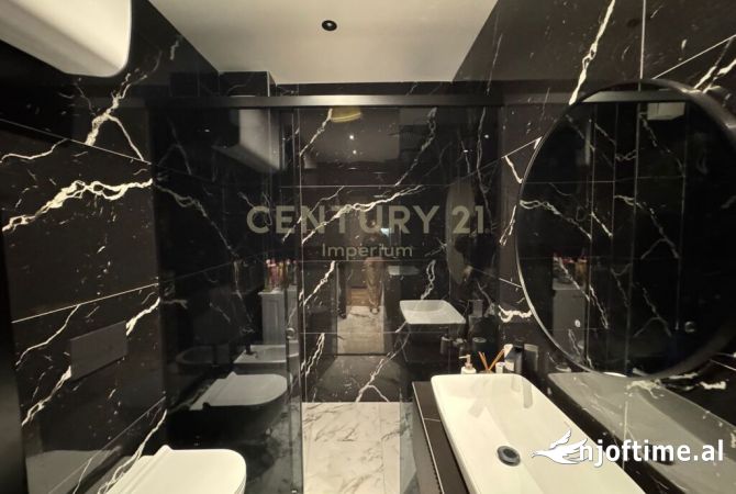 Shtepi ne shitje Apartament ne Tirane, 2+1, Mobilimi E mobiluar, Pagesa 155,000  Euro.