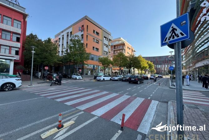 Ambient biznesi me qera 1+1 ne Tirane - 2,200 Euro