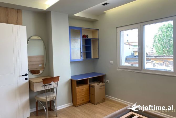 Shtepi me qera Apartament ne Tirane, 2+1, Mobilimi E mobiluar, Pagesa 650  Euro.