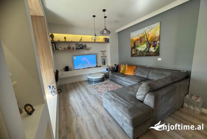 Shtepi ne shitje 2+1 ne Tirane - 235,000 Euro
