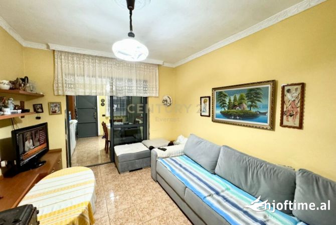 Shtepi ne shitje 2+1 ne Tirane - 80,000 Euro