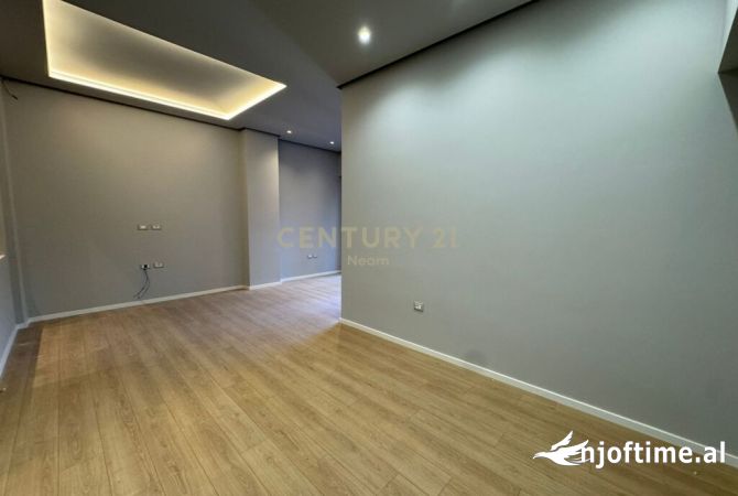 Shtepi ne shitje 2+1 ne Tirane - 160,000 Euro