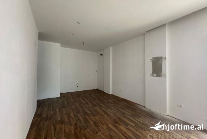 Shtepi ne shitje 2+1 ne Tirane - 128,000 Euro