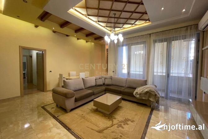 Shtepi me qera Apartament ne Tirane, 2+1, Mobilimi E mobiluar, Pagesa 1,000  Euro.