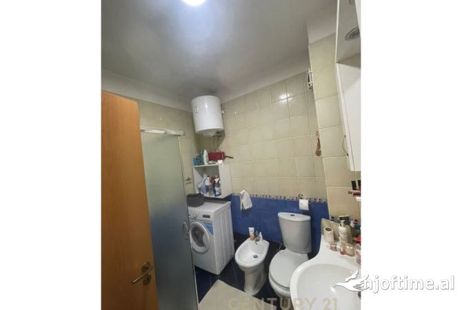 Shtepi ne shitje Apartament ne Tirane, 1+1, Mobilimi E mobiluar, Pagesa 157,000  Euro.