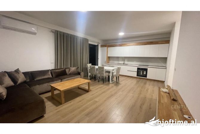 Shtepi ne shitje 3+1 ne Tirane - 335,000 Euro