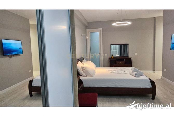 Shtepi ne shitje Apartament ne Tirane, 2+1, Mobilimi E mobiluar, Pagesa 270,000  Euro.