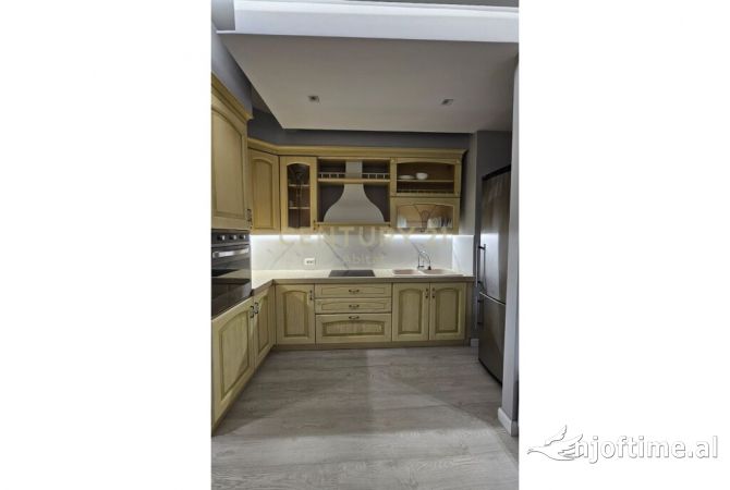 Shtepi ne shitje 2+1 ne Tirane - 270,000 Euro