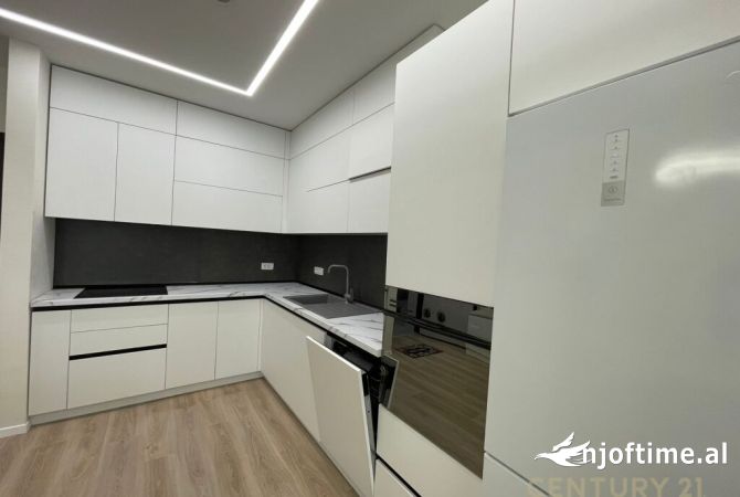 Shtepi ne shitje 3+1 ne Tirane - 275,000 Euro