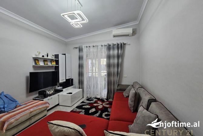 Shtepi ne shitje 2+1 ne Tirane - 160,000 Euro