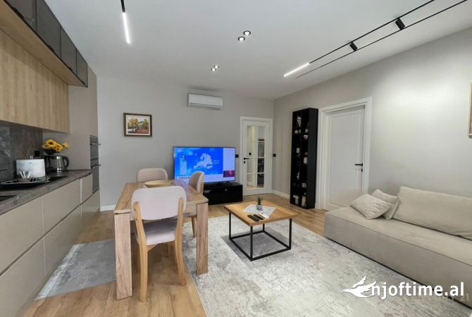 Shtepi ne shitje 2+1 ne Tirane - 330,000 Euro