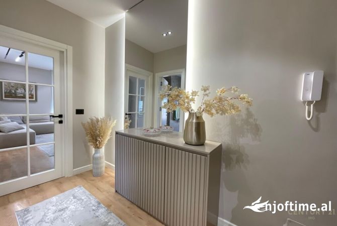 Apartment for sale in Tirana 2+1, Furnished