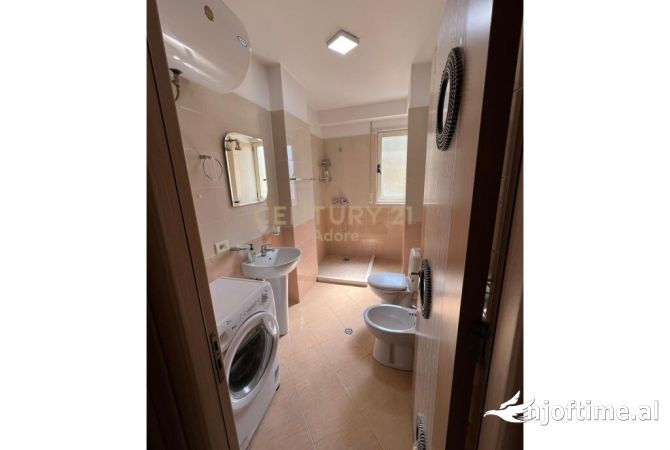 Shtepi me qera Apartament ne Tirane, 1+1, Mobilimi E mobiluar, Pagesa 600  Euro.