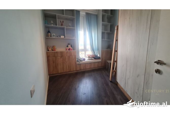 Shtepi me qera Apartament ne Tirane, 2+1, Mobilimi E mobiluar, Pagesa 700  Euro.