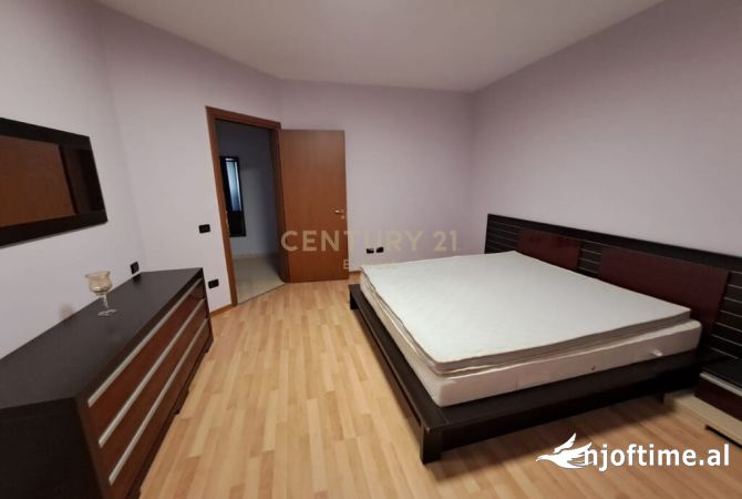 Shtepi me qera Apartament ne Tirane, 2+1, Mobilimi E mobiluar, Pagesa 650  Euro.