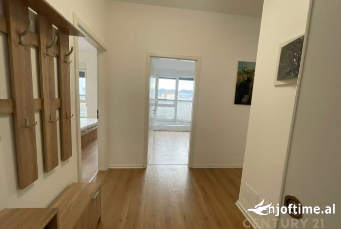 Shtepi me qera 2+1 ne Tirane - 800 Euro