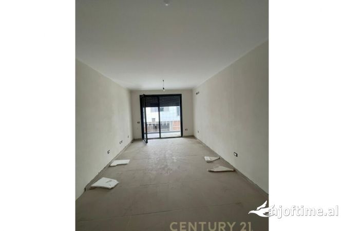Shtepi ne shitje 1+1 ne Tirane - 148,000 Euro
