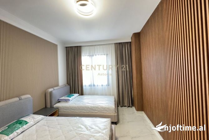 Shtepi ne shitje Apartament ne Tirane, 3+1, Mobilimi E mobiluar, Pagesa 550,000  Euro.