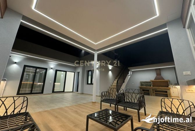 Shtepi ne shitje Apartament ne Tirane, 3+1, Mobilimi E mobiluar, Pagesa 550,000  Euro.